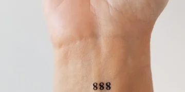 bedeutet 888 Tattoo